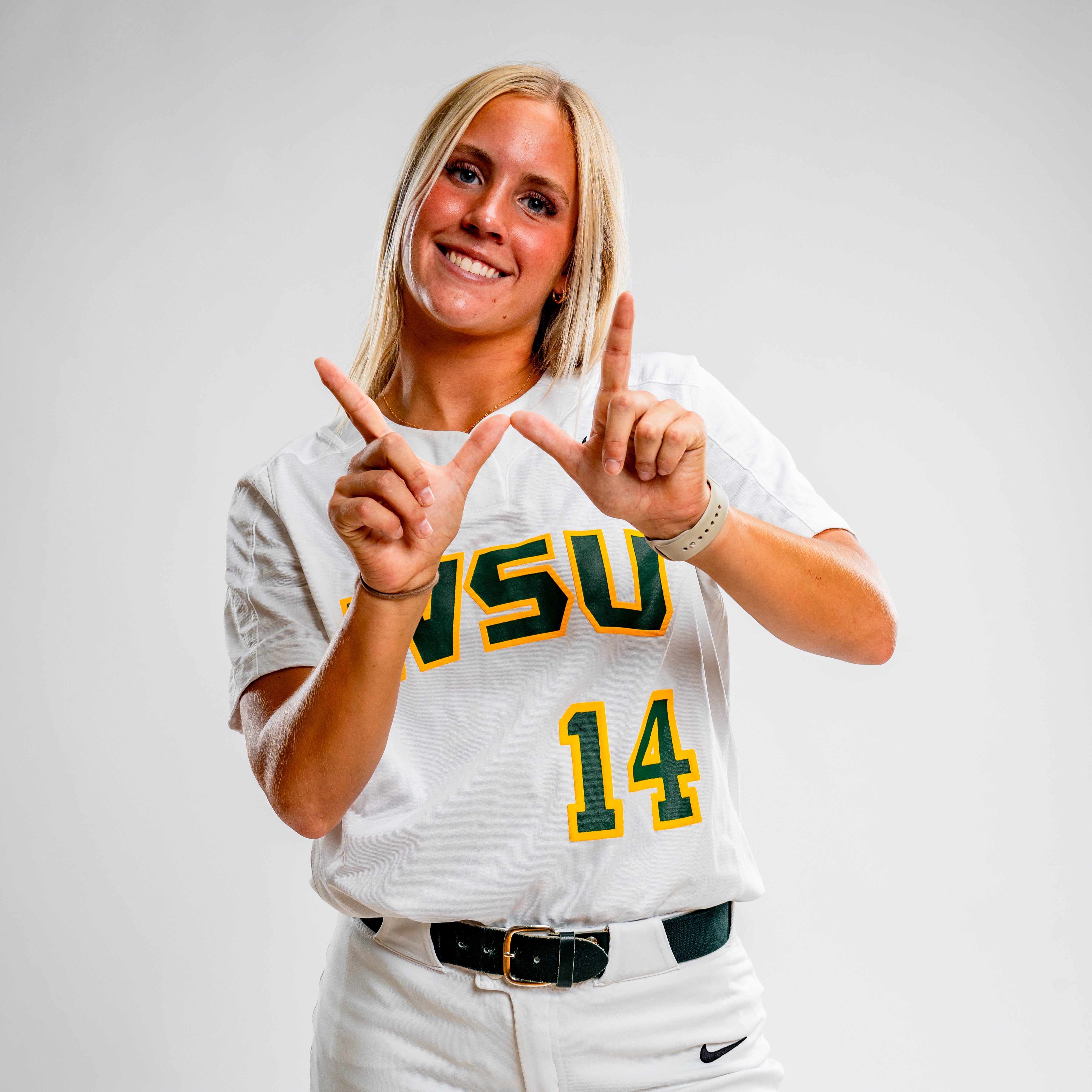 Abigail Barnes athlete profile head shot