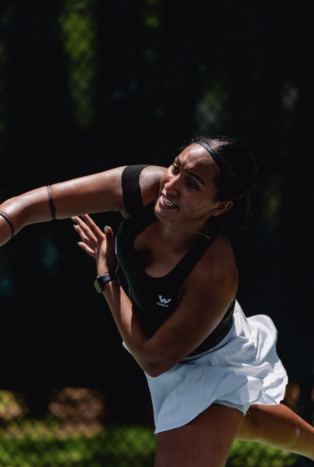Athlete profile featured image number 3 of 5
