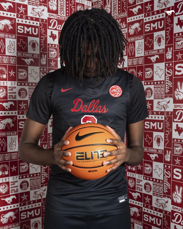 Athlete profile featured image number 2 of 4