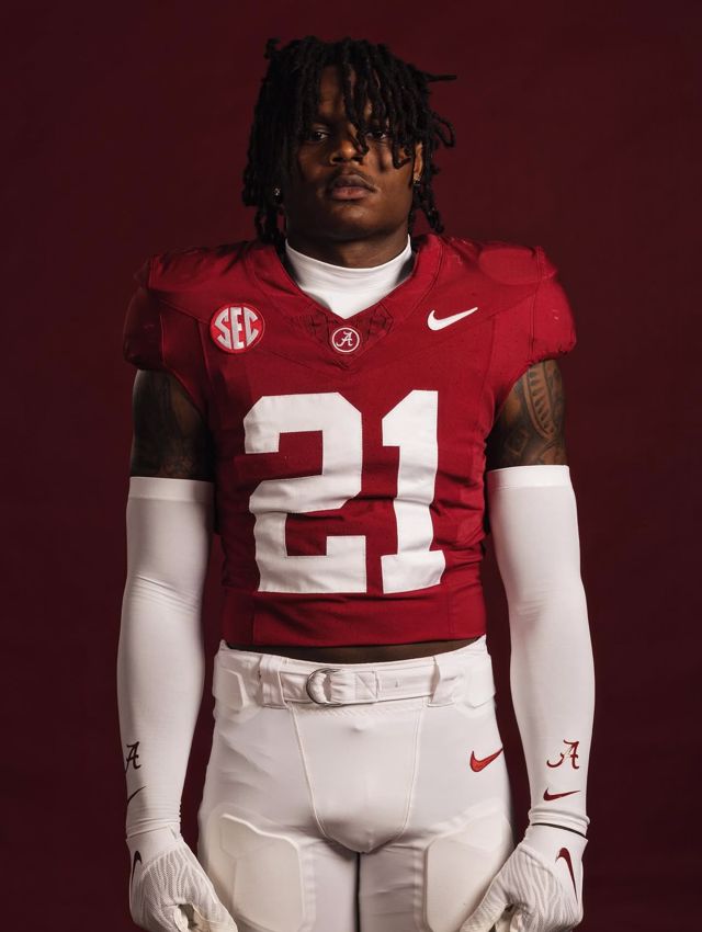 Athlete profile featured image number 1 of 4
