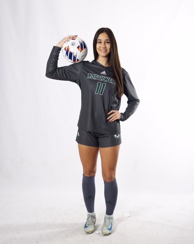 Athlete profile featured image number 3 of 6