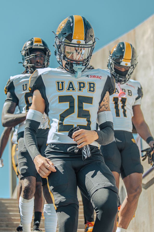 Athlete profile featured image number 3 of 4