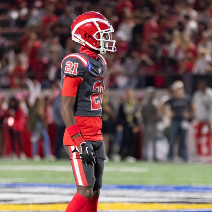 Aaryn Washington athlete profile head shot