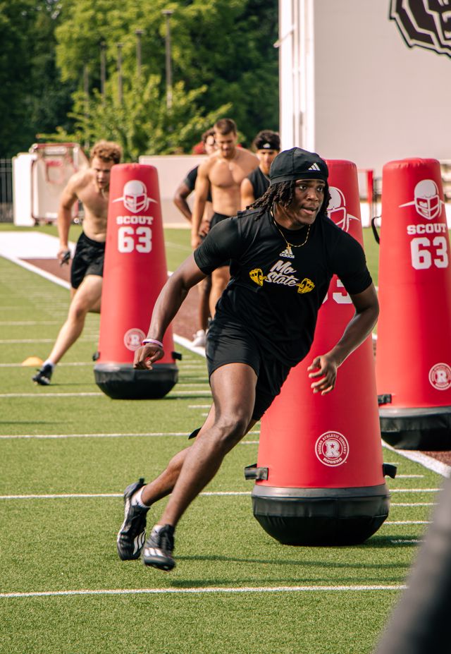 Athlete profile featured image number 1 of 4