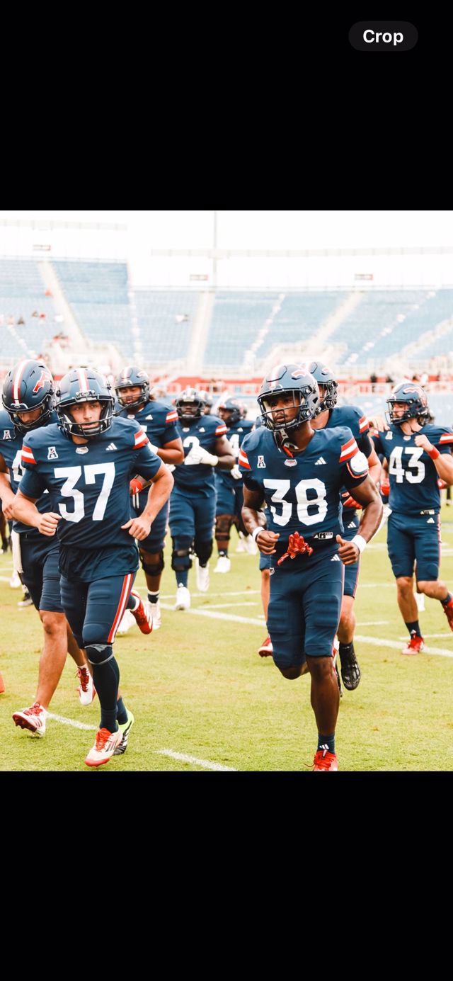 Athlete profile featured image number 1 of 9