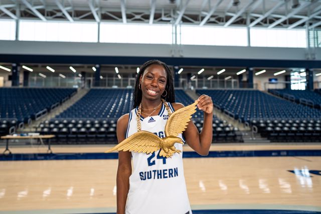 Athlete profile featured image number 1 of 4