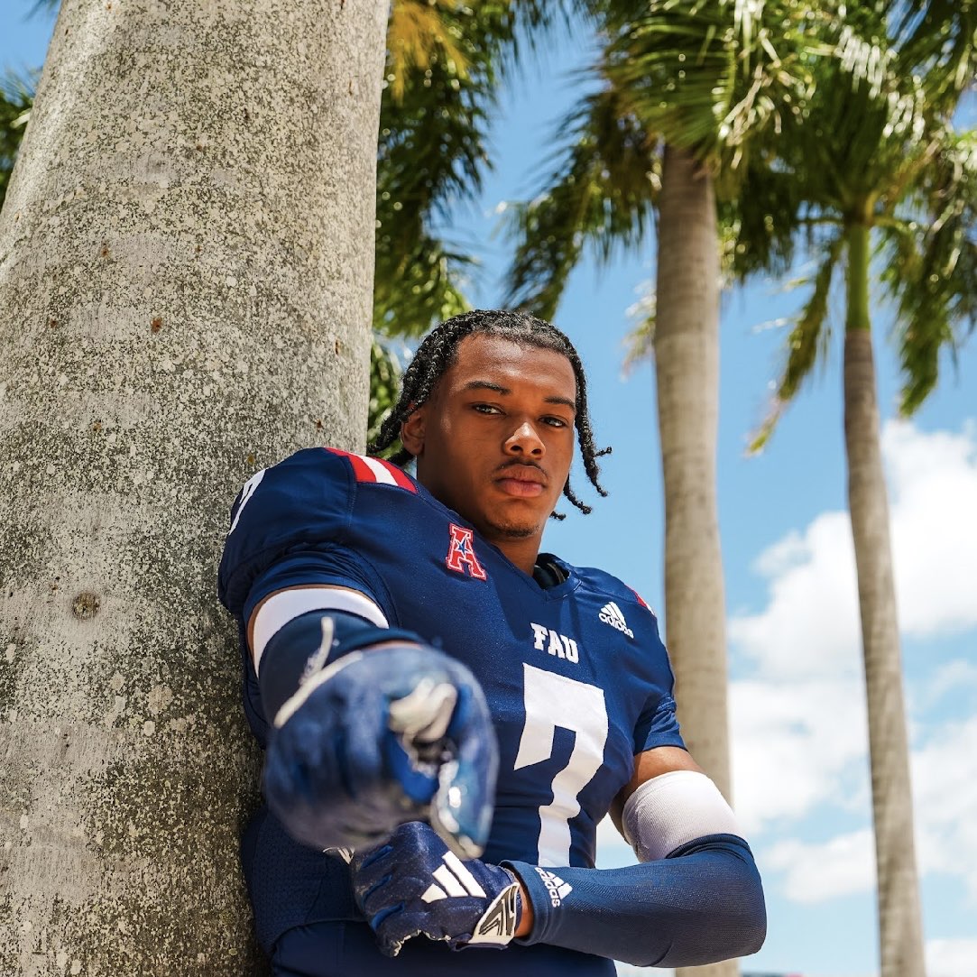 Khmari Johnson athlete profile head shot