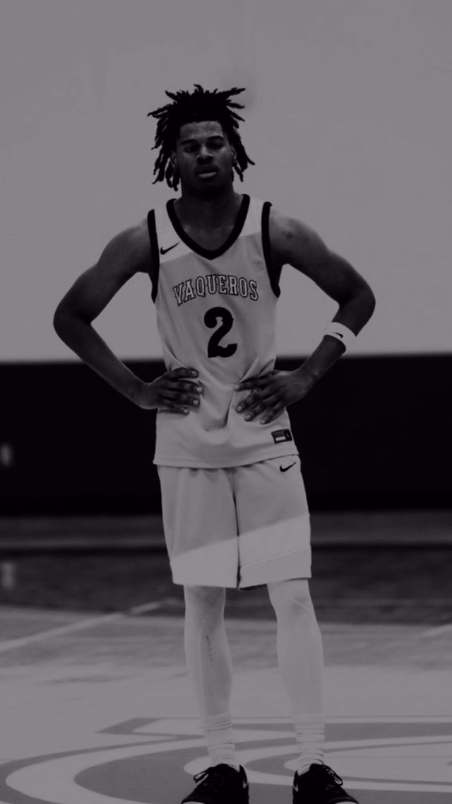 Athlete profile featured image number 3 of 5