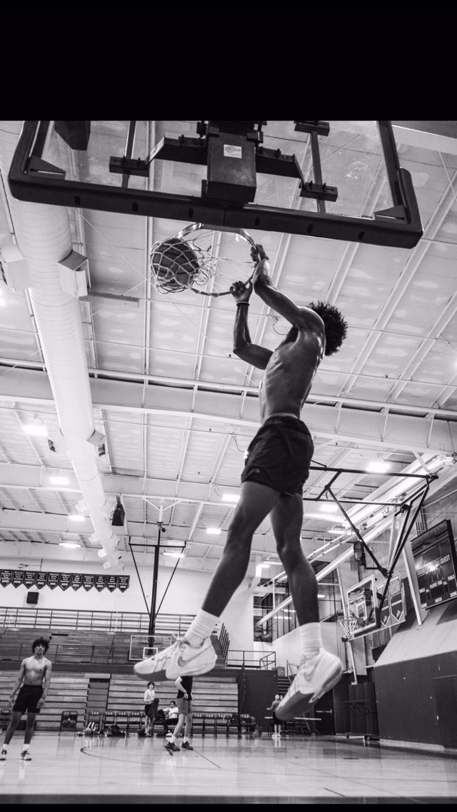 Athlete profile featured image number 1 of 5