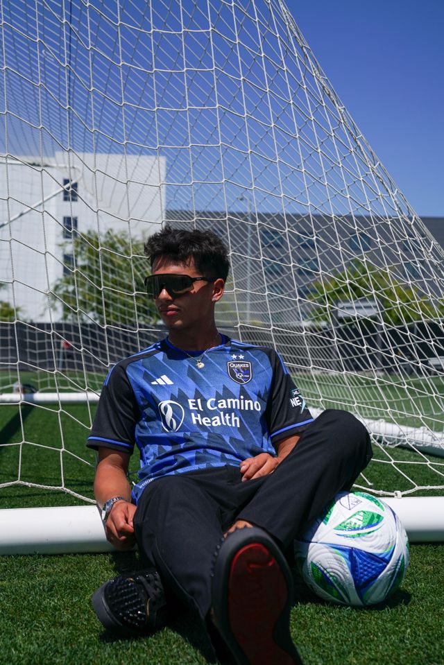 Athlete profile featured image number 1 of 4