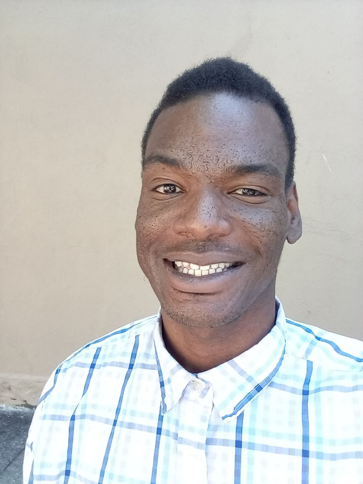 Antoin Curtis athlete profile head shot