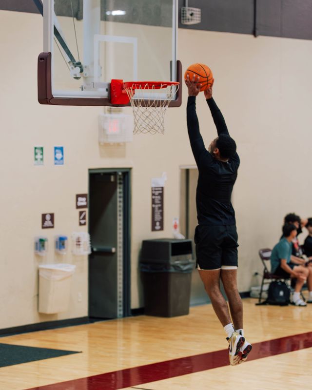 Athlete profile featured image number 1 of 5