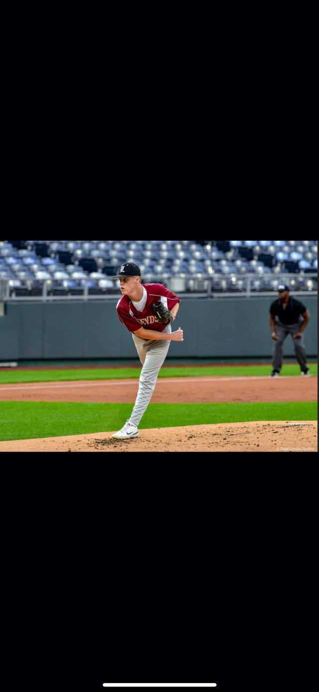 Athlete profile featured image number 1 of 4