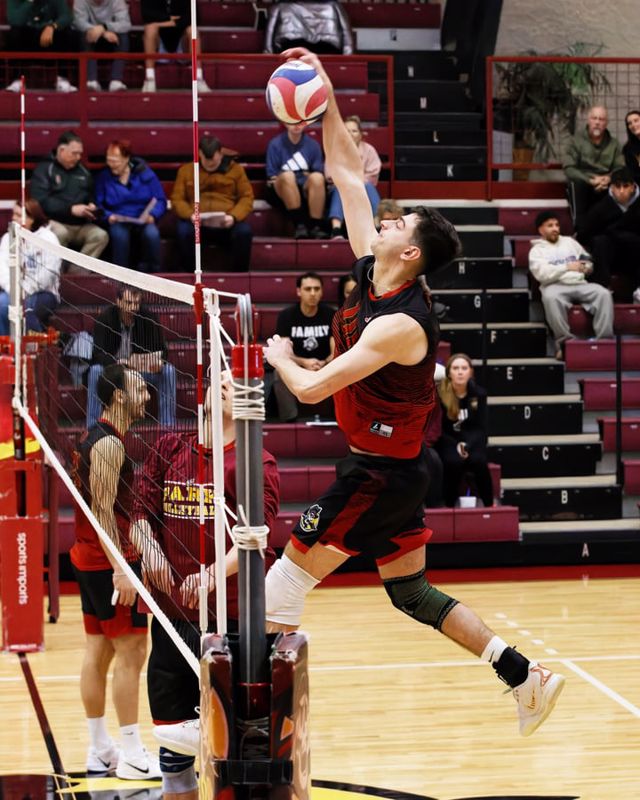 Athlete profile featured image number 1 of 4