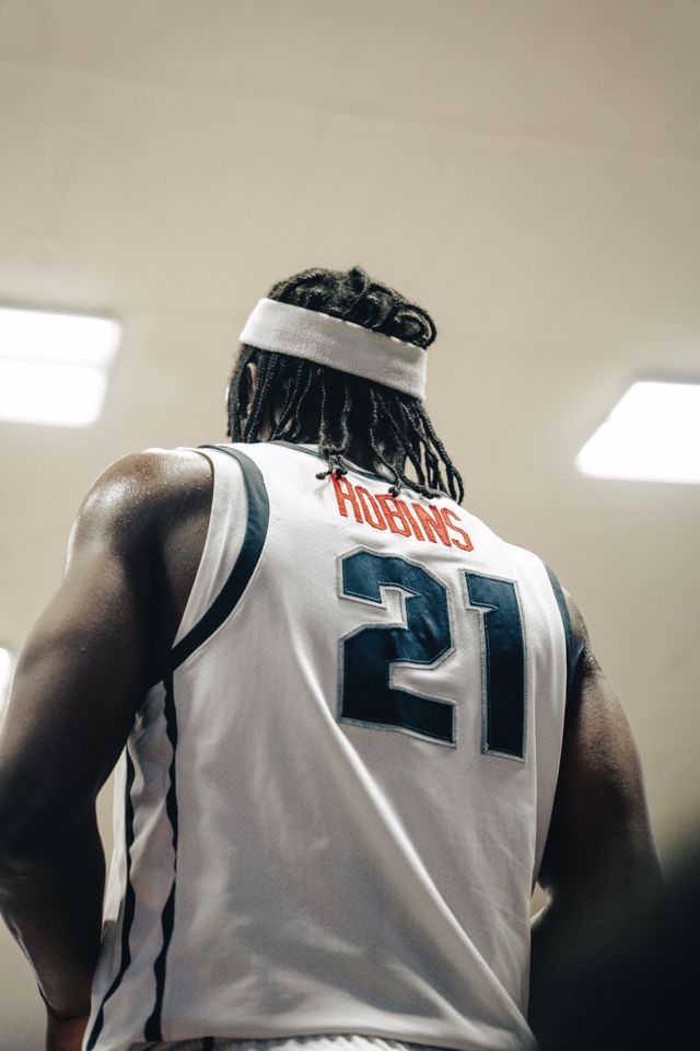 Athlete profile featured image number 4 of 7