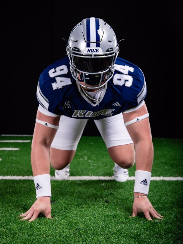 Athlete profile featured image number 3 of 4