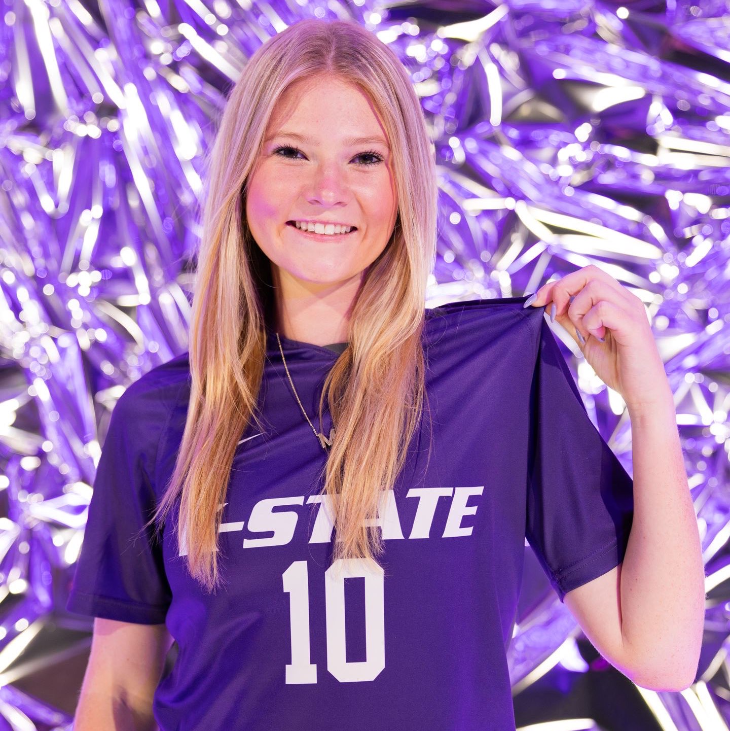 Mabry Williams athlete profile head shot