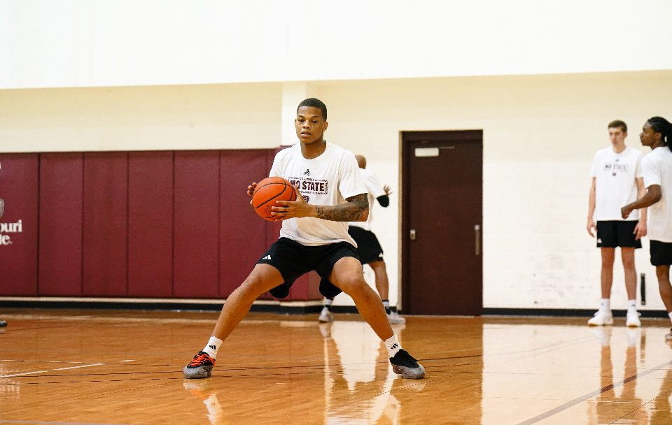 Melakih Cunningham athlete profile head shot