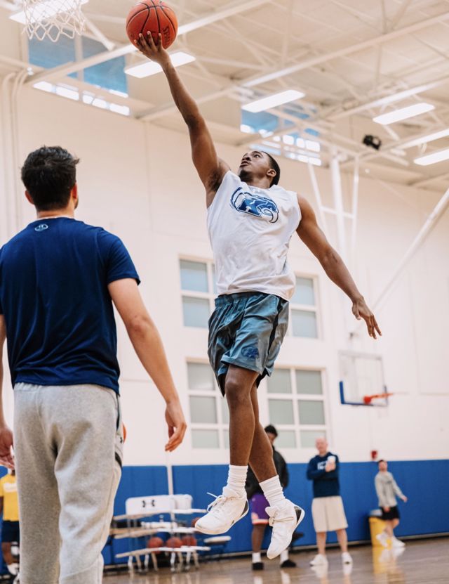Athlete profile featured image number 1 of 5
