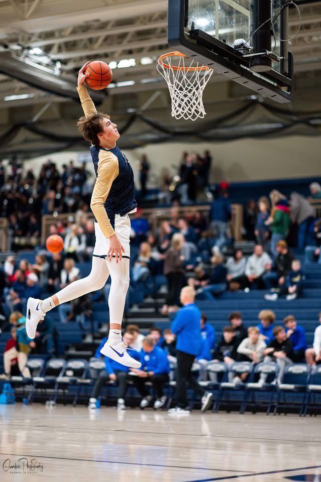 Athlete profile featured image number 1 of 4