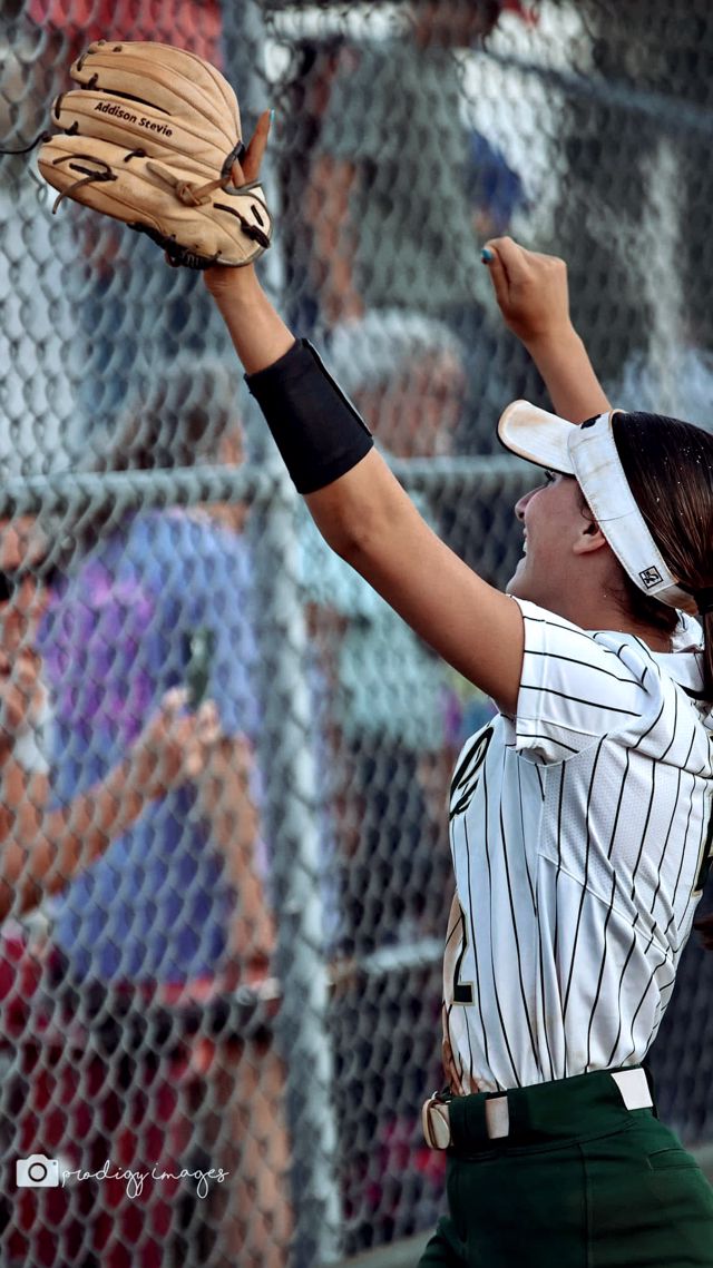 Athlete profile featured image number 3 of 5