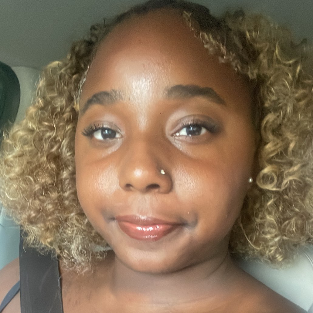 Jayla Thompson athlete profile head shot