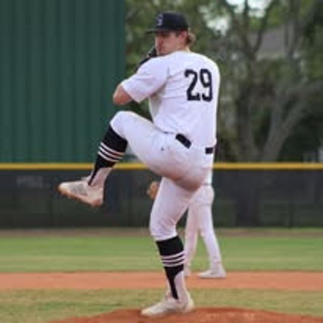 Athlete profile featured image number 2 of 4
