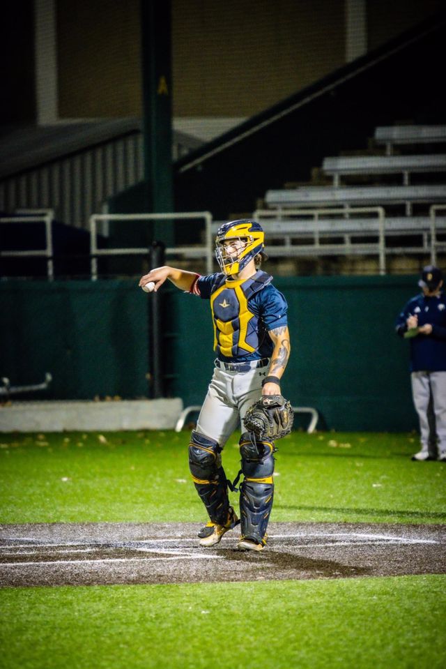 Athlete profile featured image number 1 of 4