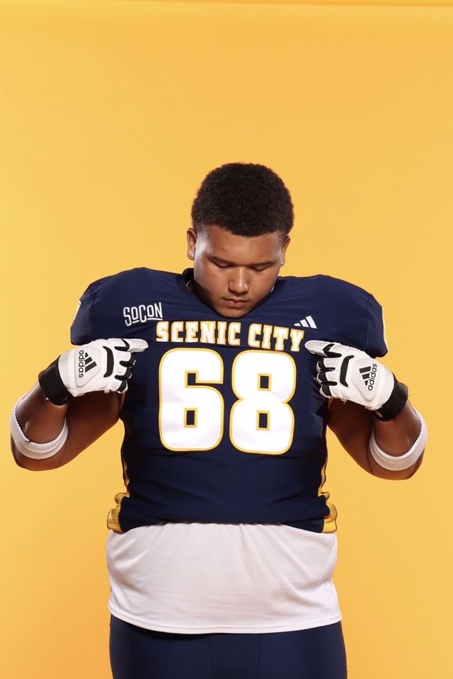 Athlete profile featured image number 1 of 4