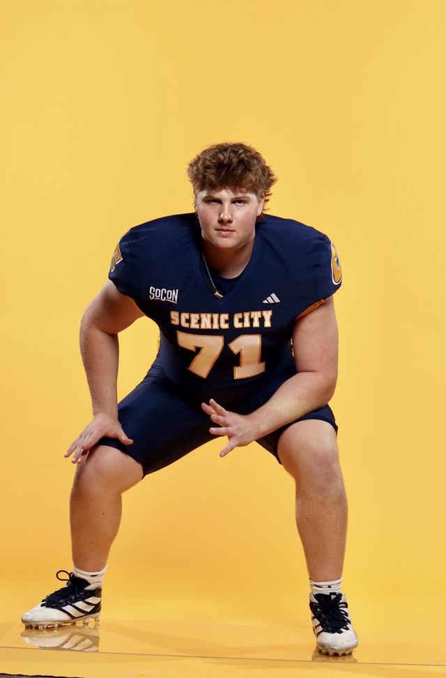 Athlete profile featured image number 2 of 7