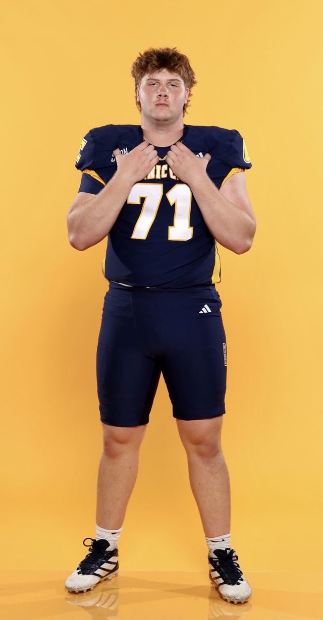 Athlete profile featured image number 1 of 7