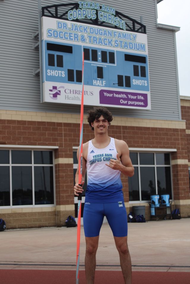 Athlete profile featured image number 1 of 4