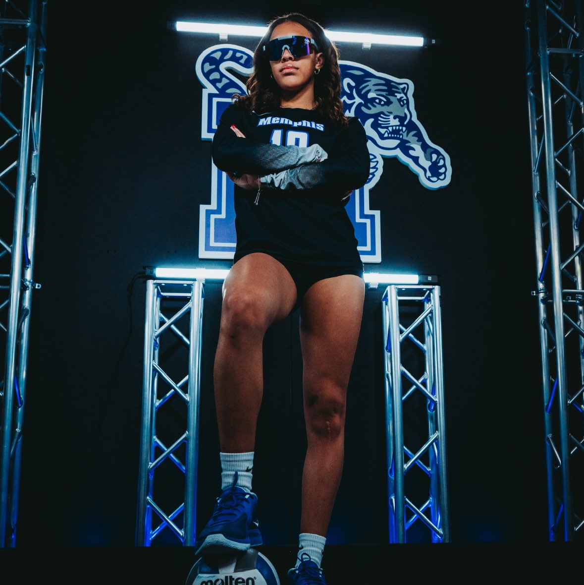 Zaniah Hoskins athlete profile head shot