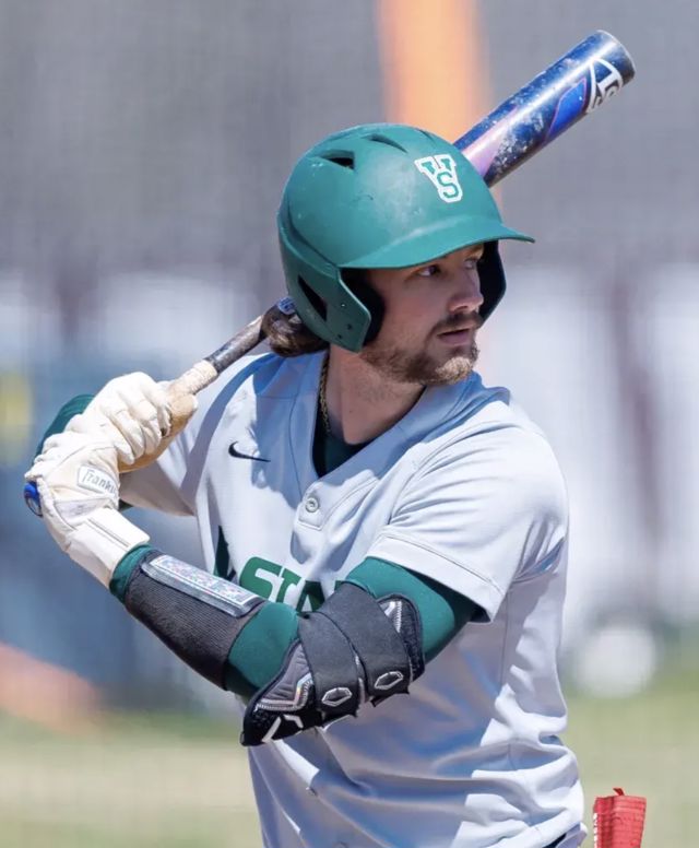 Athlete profile featured image number 4 of 4