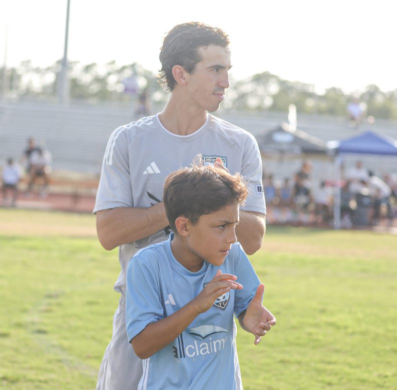 Felipe Peres Diniz athlete profile head shot