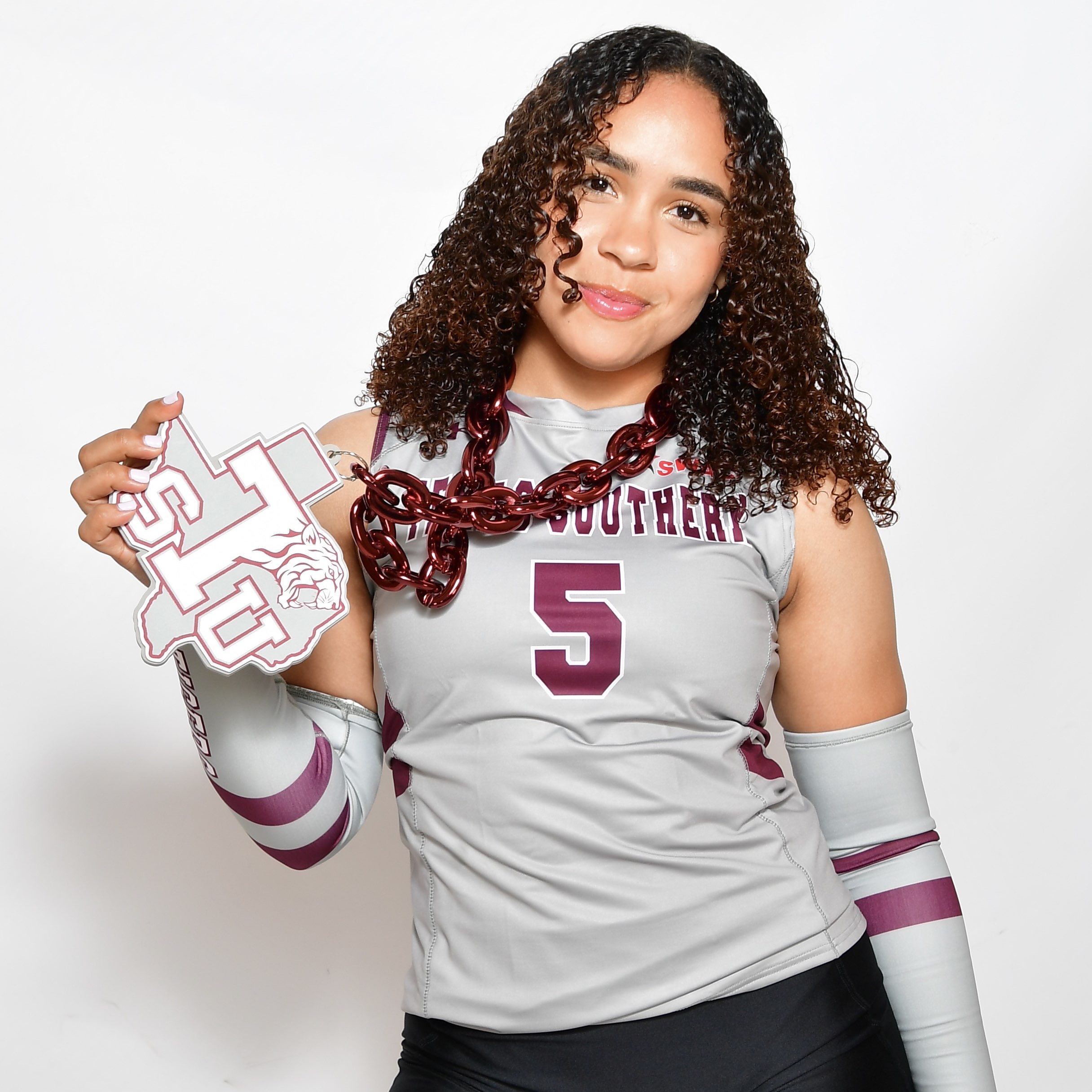 Morelia Díaz athlete profile head shot