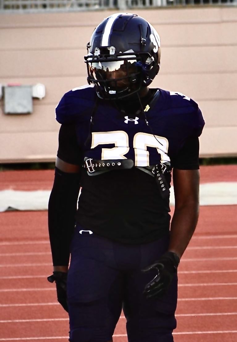 Bralen Kizzee athlete profile head shot