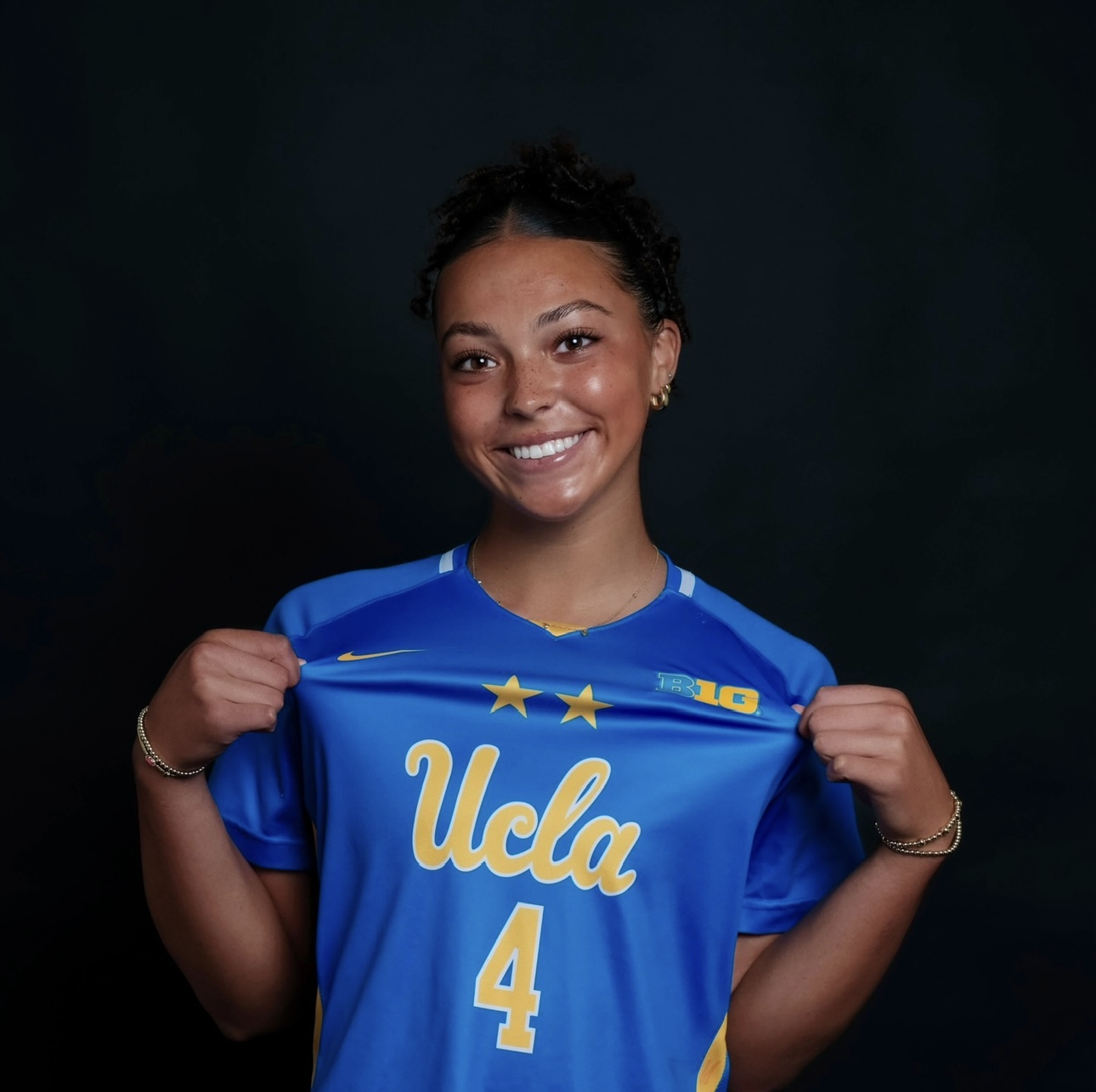 Meila Brewer athlete profile head shot