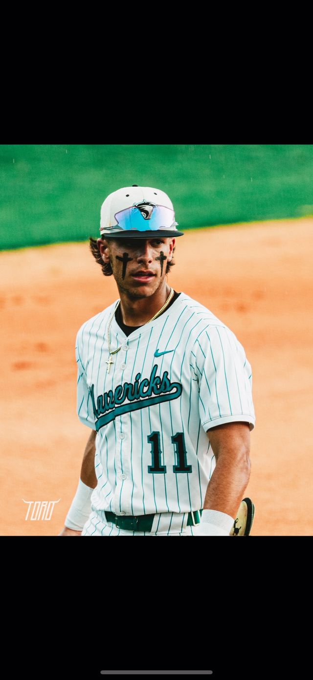 Athlete profile featured image number 1 of 4