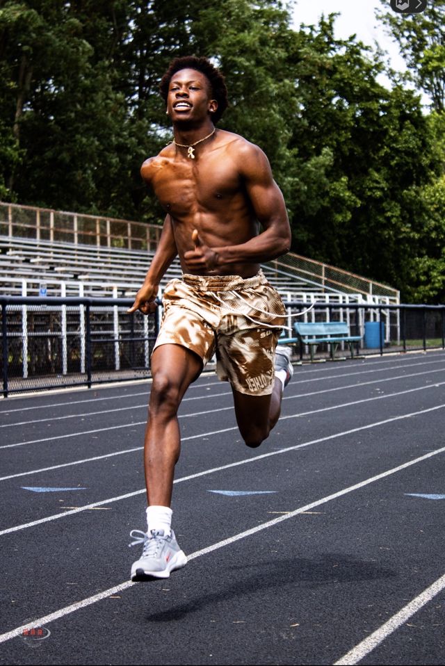 Athlete profile featured image number 6 of 8