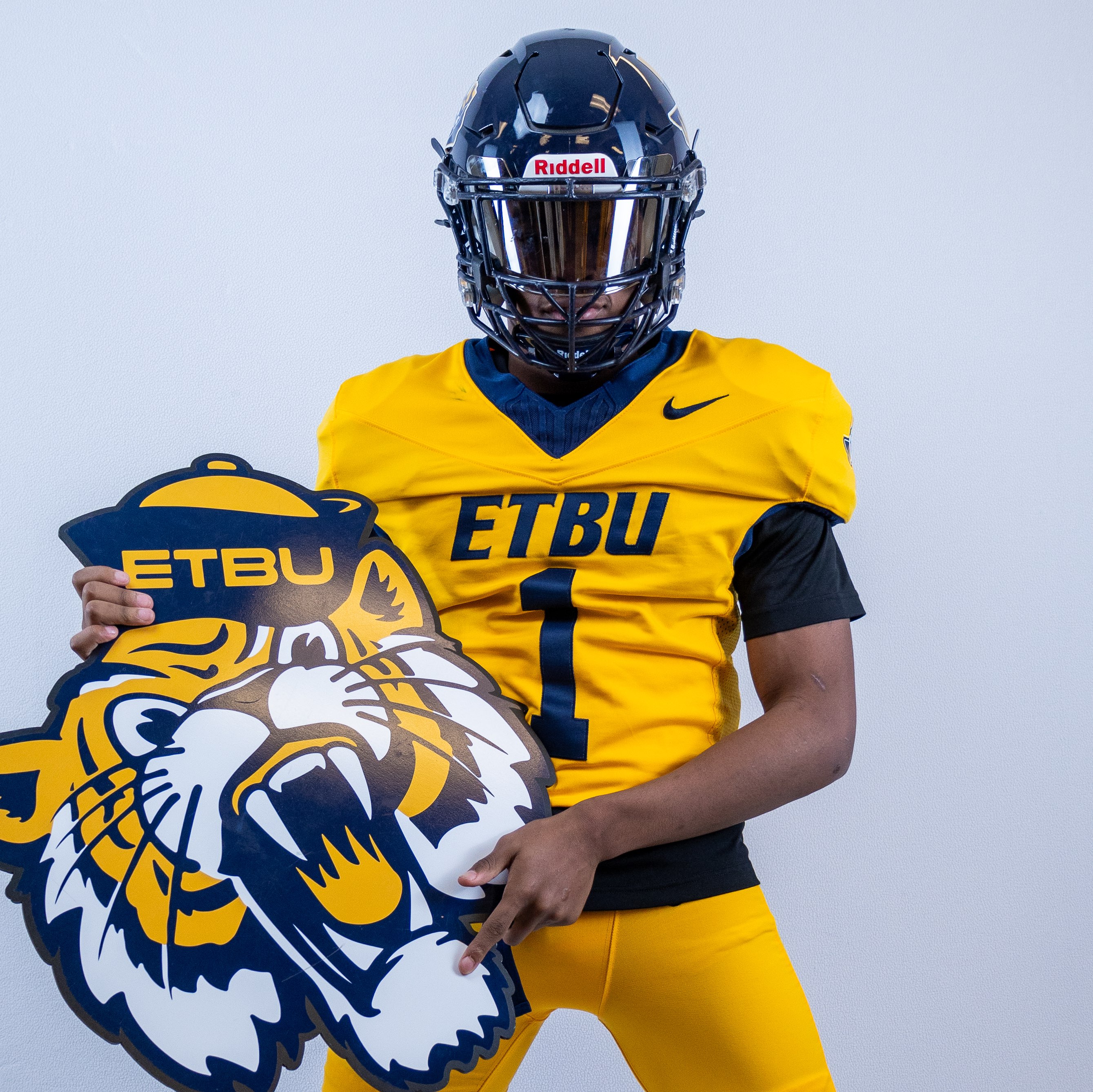 Elidrick Murray athlete profile head shot