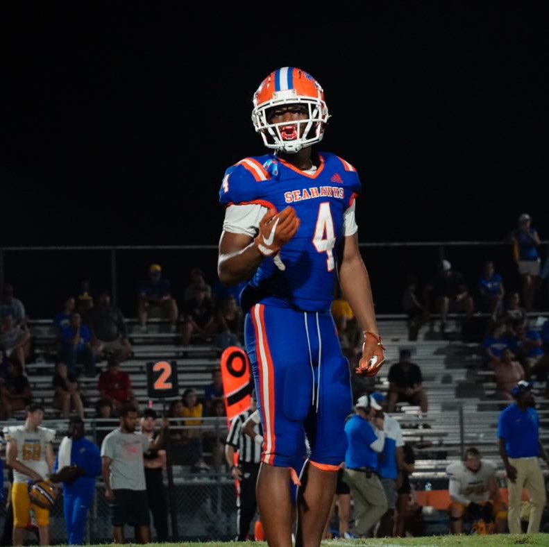 Dereon Thomas athlete profile head shot