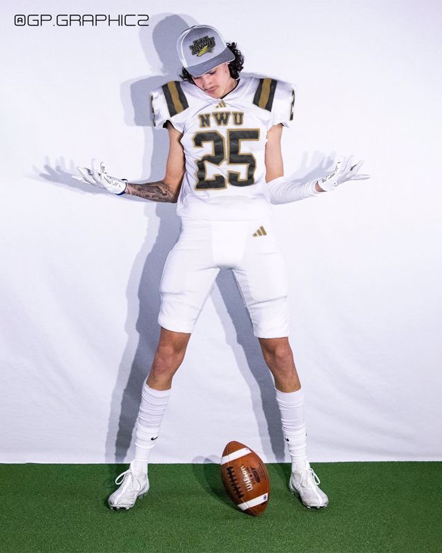 Athlete profile featured image number 2 of 5