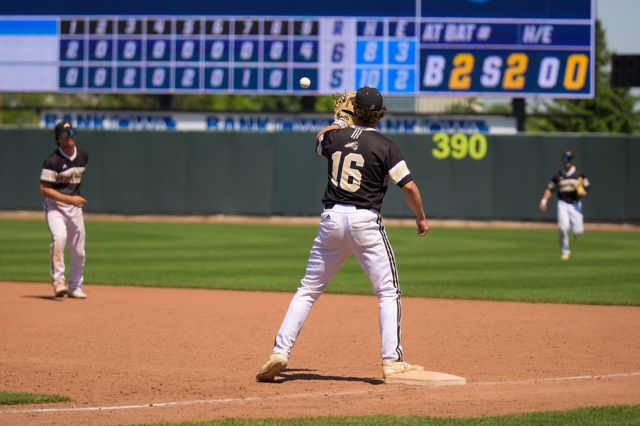 Athlete profile featured image number 4 of 6