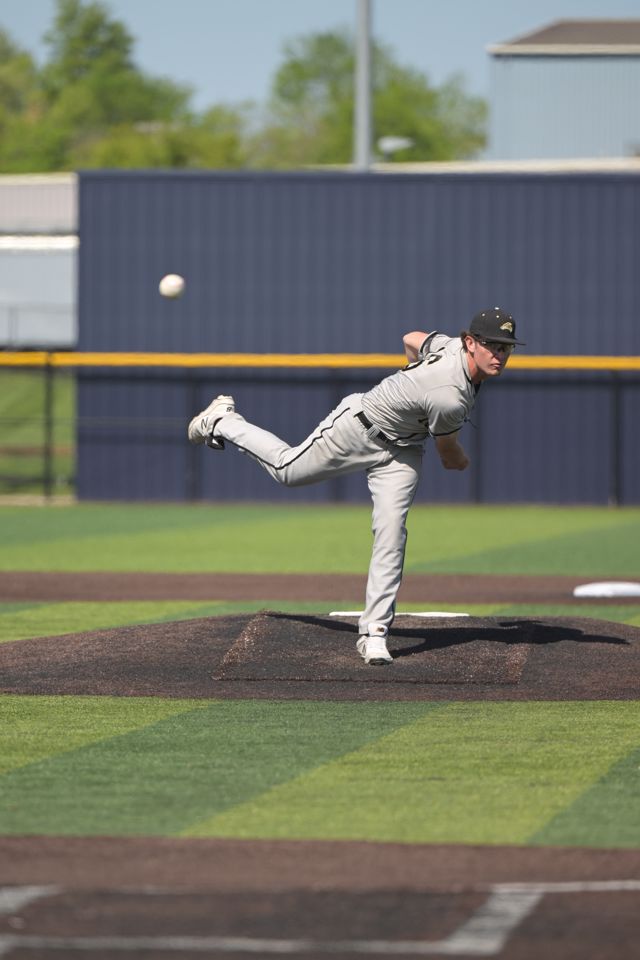 Athlete profile featured image number 3 of 6