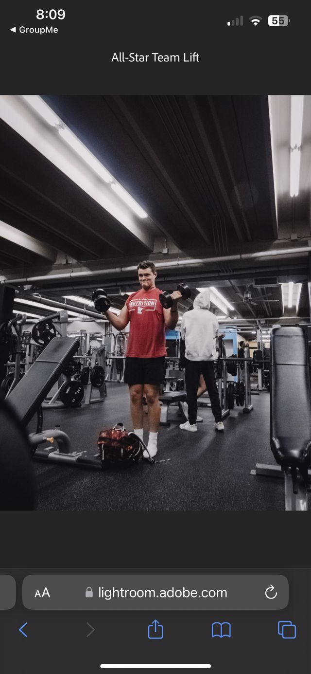 Athlete profile featured image number 1 of 4