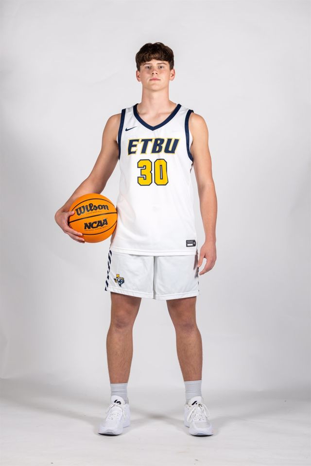 Athlete profile featured image number 2 of 5