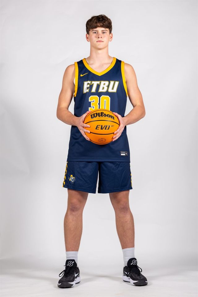 Athlete profile featured image number 4 of 5