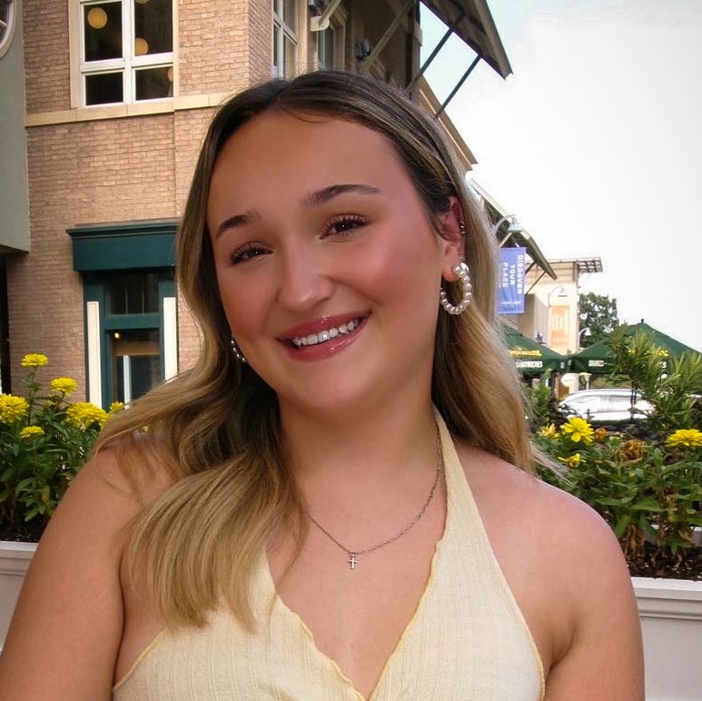 Emberlynn Dye athlete profile head shot