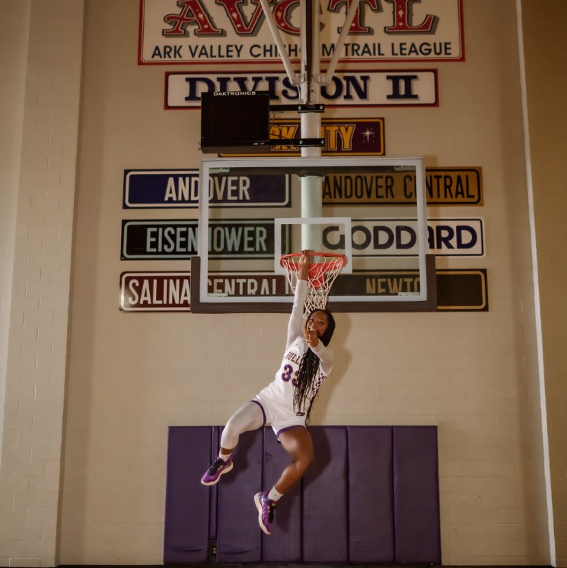 Saliyah Henderson-Johnson athlete profile head shot